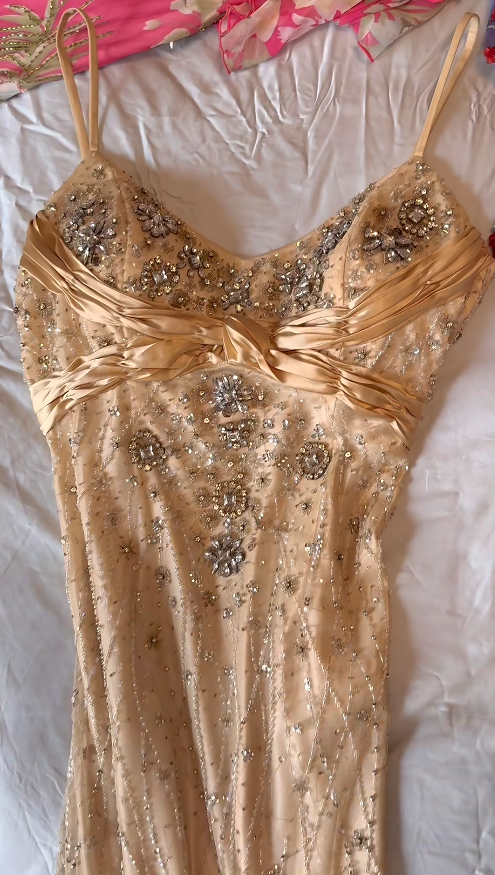 Vintage Gold Long Prom Dresses Chiffon Spaghetti Straps Sheath Evening Dresses Beaded Sleeveless Party Dresses ED06243