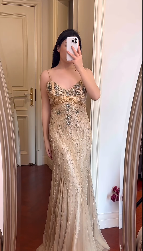 Vintage Gold Long Prom Dresses Chiffon Spaghetti Straps Sheath Evening Dresses Beaded Sleeveless Party Dresses ED06243