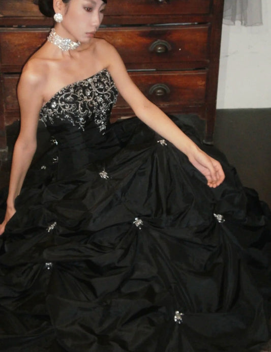 Gorgeous A-Line Black Long Prom Dresses Beaded Satin Strapless Evening Dresses Sleeveless Birthday Dresses ED06260