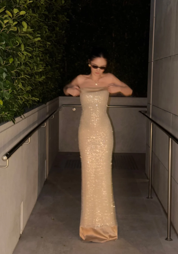 Elegant Sheath Champagne Long Prom Dress Sequins Strapless Evening Dress Sleeveless Party Dress ED06313