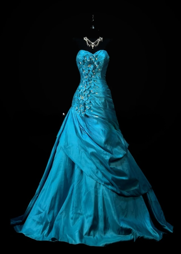 Chic A-line Blue Long Prom Dress Applique Satin Strapless Evening Dress Sleeveless Quinceanera Dress ED06360
