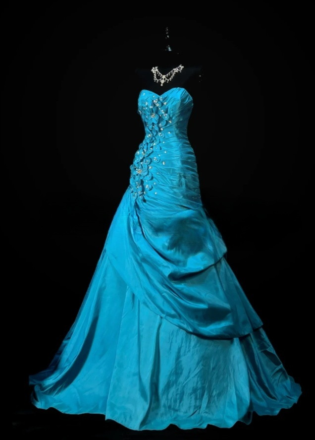 Chic A-line Blue Long Prom Dress Applique Satin Strapless Evening Dress Sleeveless Quinceanera Dress ED06360
