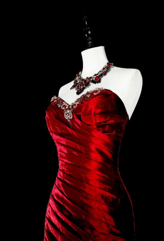 Gorgeous Sheath Burgundy Long Prom Dress Satin Strapless Evening Dress Sleeveless Birthday Dress ED06366