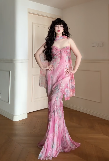 Chic Sheath Pink Long Prom Dress Chiffon Spaghetti Straps Evening Dress Sleeveless Party Dress ED06391