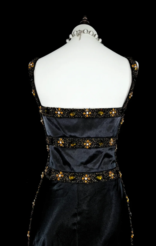 Elegant Sheath Black Long Prom Dress Beaded Satin Straps Evening Dress Sleeveless Formal Dress ED06439