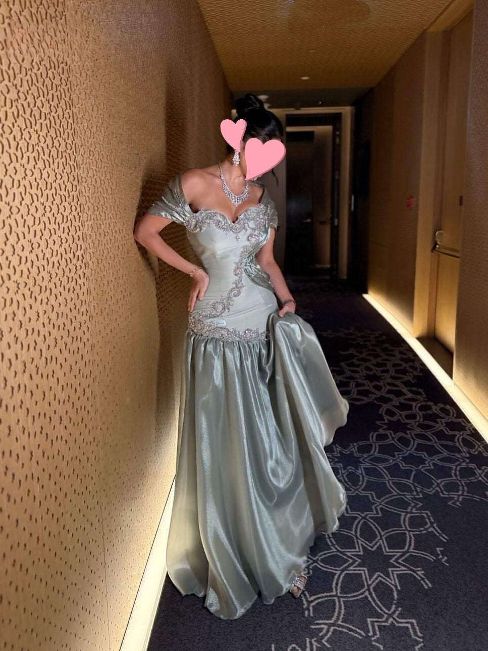 Gorgeous Sheath Green Long Prom Dress Satin Off-shoulder Evening Dress Sleeveless Birthday Dress ED06454