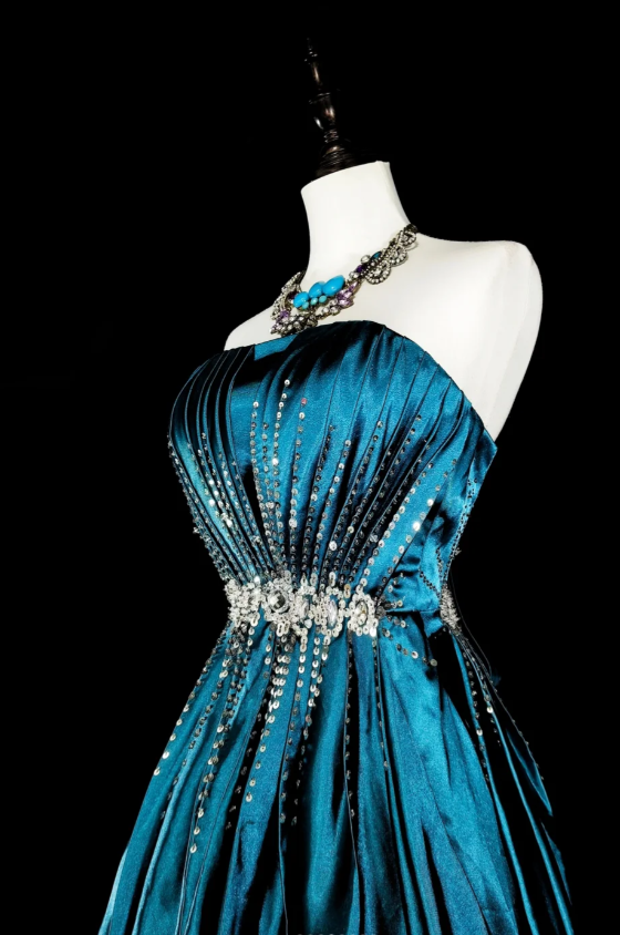 Chic A-Line Long Prom Dress Satin Strapless Evening Dress Sleeveless Birthday Dress ED06474