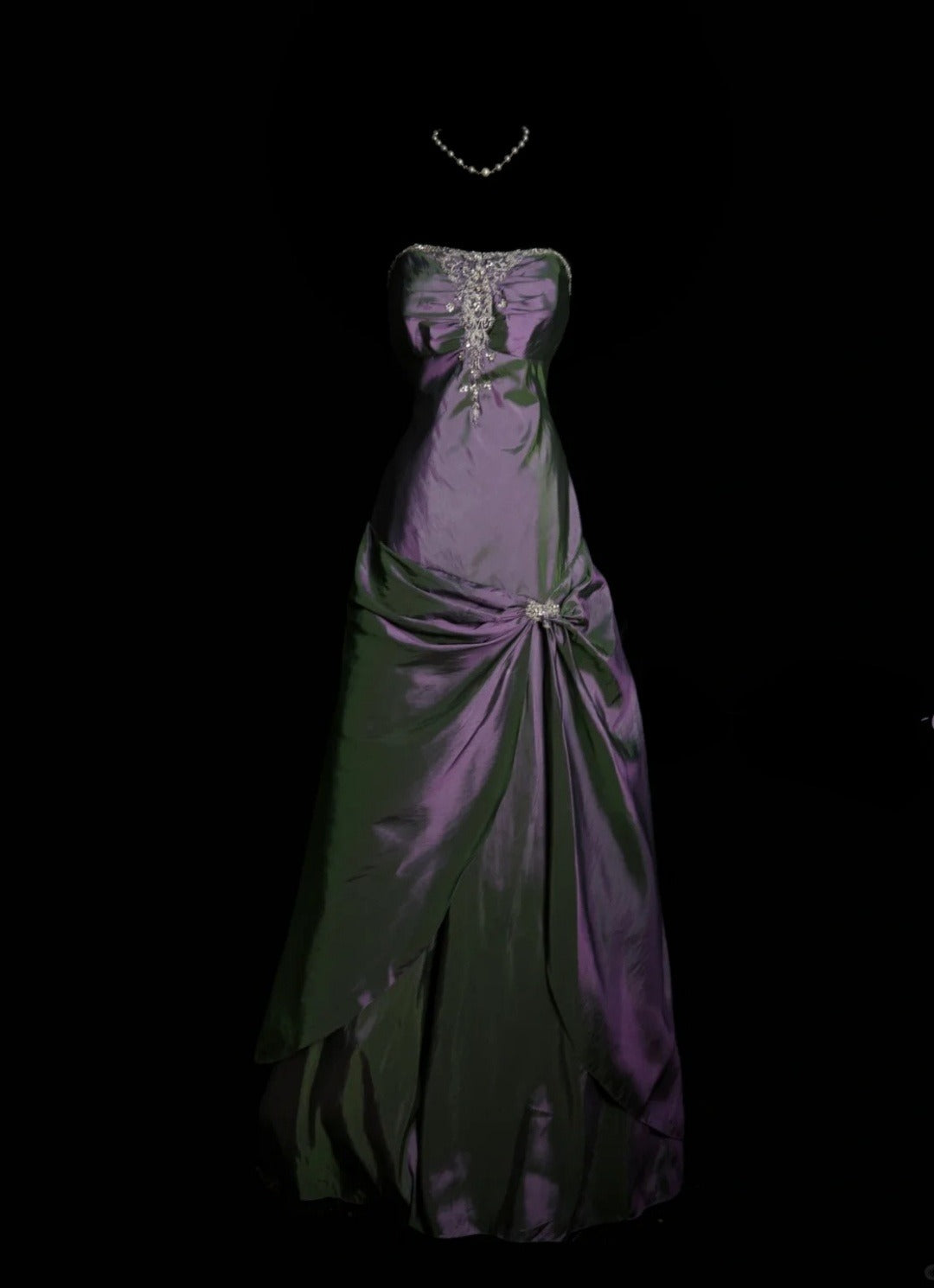 Wunderschönes dunkelolivgrünes herzförmiger Ausschnitt A-Linie Satin Tüll Kurzes Ballkleid Homecoming-Kleid ED02575