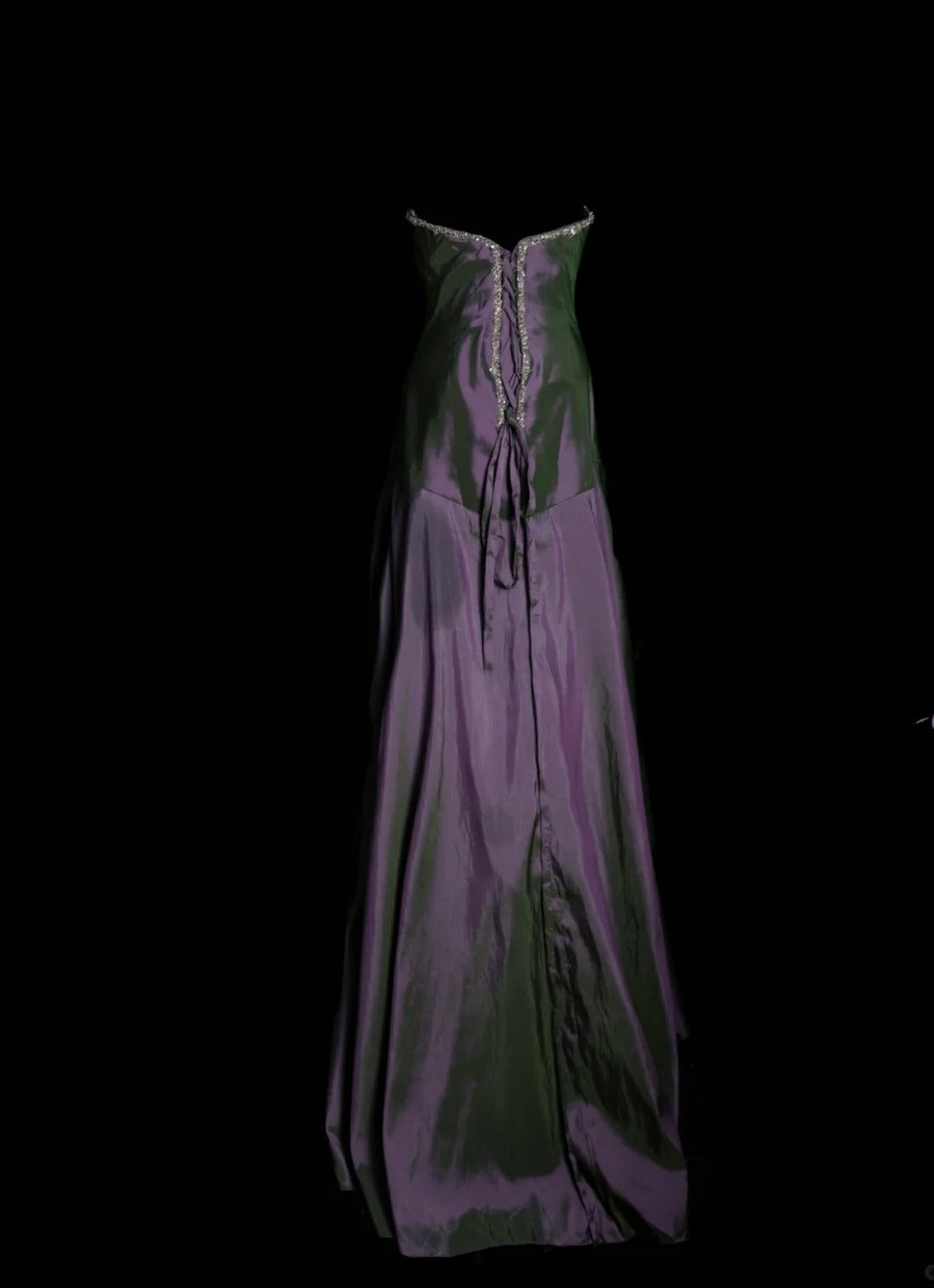 Wunderschönes dunkelolivgrünes herzförmiger Ausschnitt A-Linie Satin Tüll Kurzes Ballkleid Homecoming-Kleid ED02575
