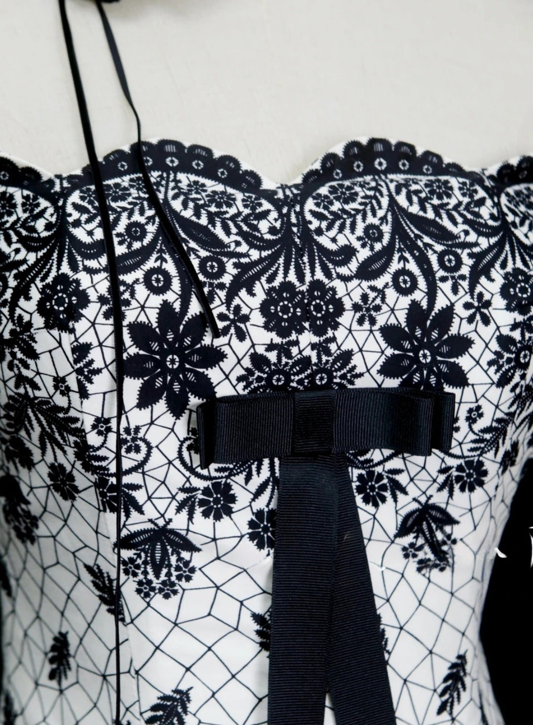 Wunderschönes dunkelolivgrünes herzförmiger Ausschnitt A-Linie Satin Tüll Kurzes Ballkleid Homecoming-Kleid ED02575