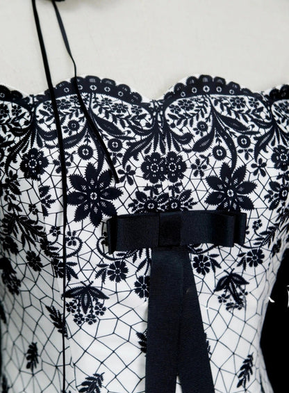 Chic Black/White Short Prom Dress Lace Birthday Dress Sheath Strapless Homecoming Dress Sleeveless Party Dress ED06503