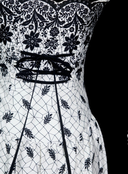 Chic Black/White Short Prom Dress Lace Birthday Dress Sheath Strapless Homecoming Dress Sleeveless Party Dress ED06503