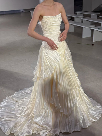 Luxury A-Line Long Wedding Dress Satin Organza Strapless White Bridal Gowns Sleeveless Bridal Dress ED06510