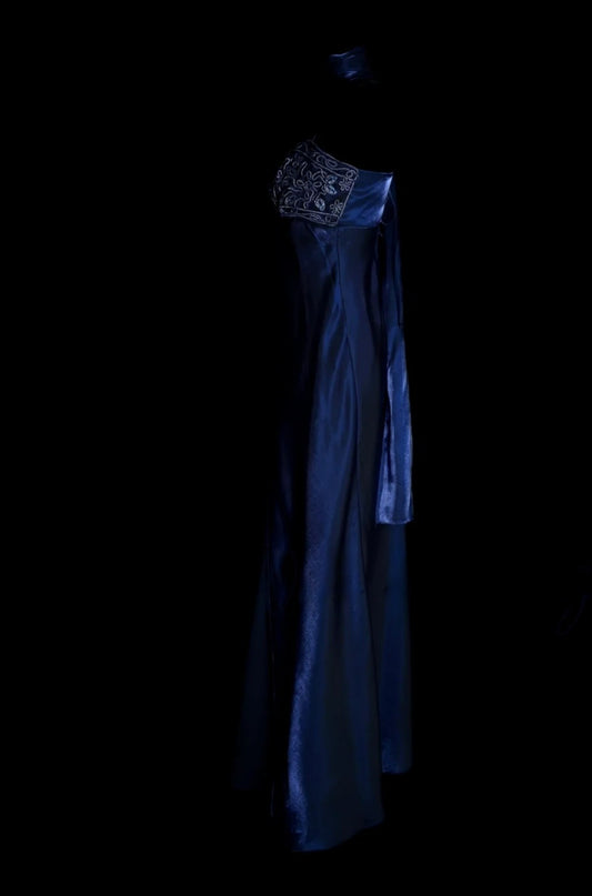 Vintage Navy Blue Long Prom Dresses Spaghetti Straps Sheath Evening Dress Satin Beaded Formal Dress ED06526