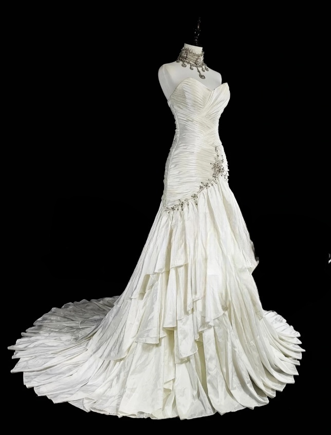 Gorgeous White Long Prom Dresses Satin Sweetheart Sheath Evening Dress Sleeveless Birthday Dress ED06553