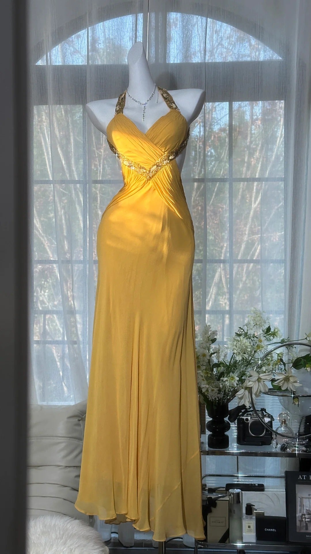 Elegant Yellow Long Prom Dress Halter Sheath Birthday Dress with Open – EvaFashionDress