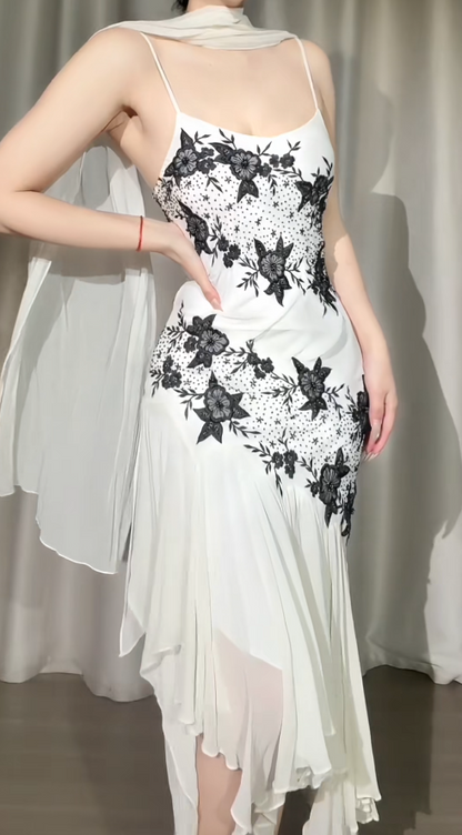 Chic White Knee Length Prom Dress Spaghetti Straps Sheath Evening Dress Beaded Chiffon Sleeveless Formal Dress ED06574