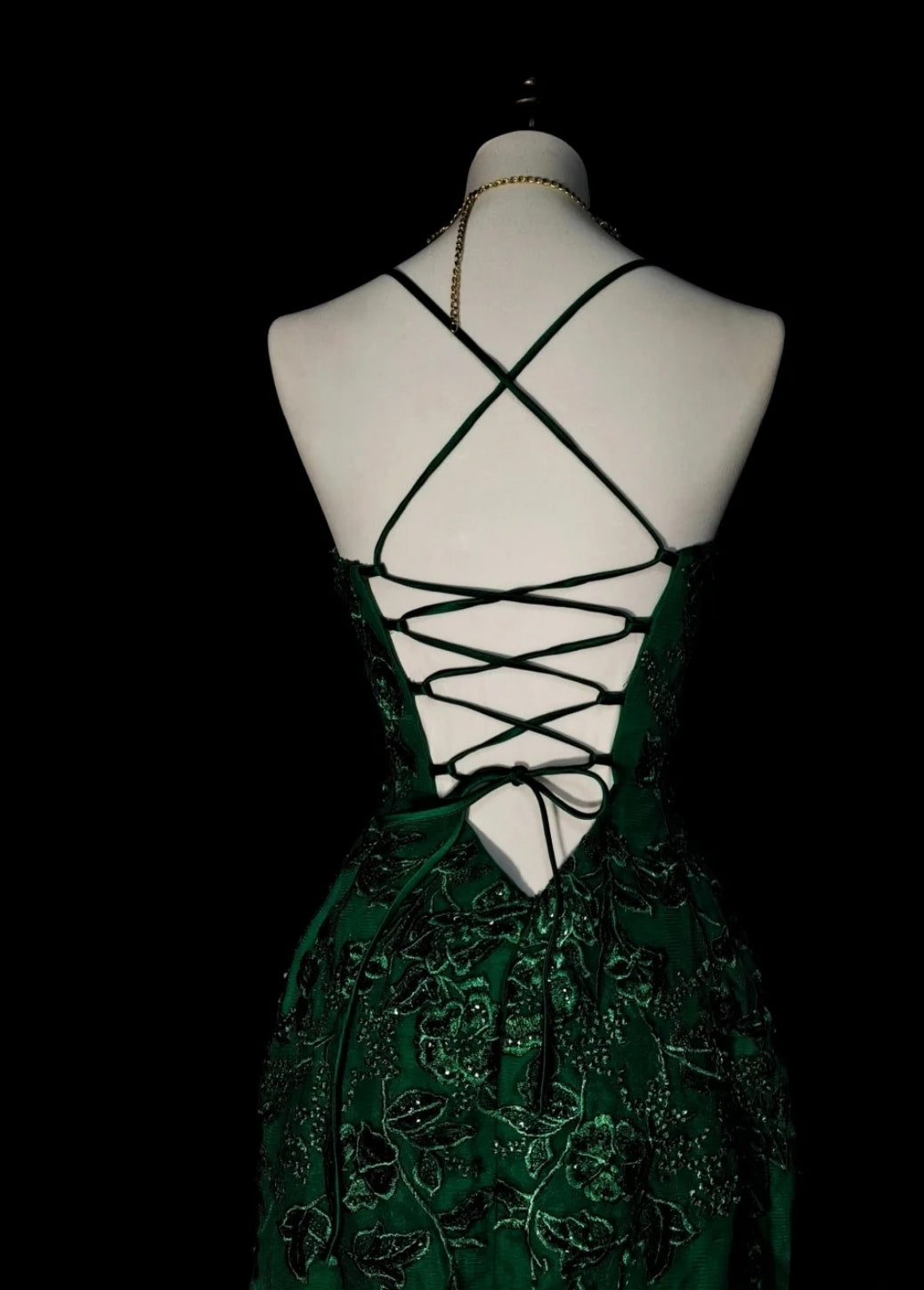 Gorgeous Dark Green Long Prom Dress Tulle Spaghetti Straps Sheath Long Evening Dress Appliques Sleeveless Birthday Dress ED06608