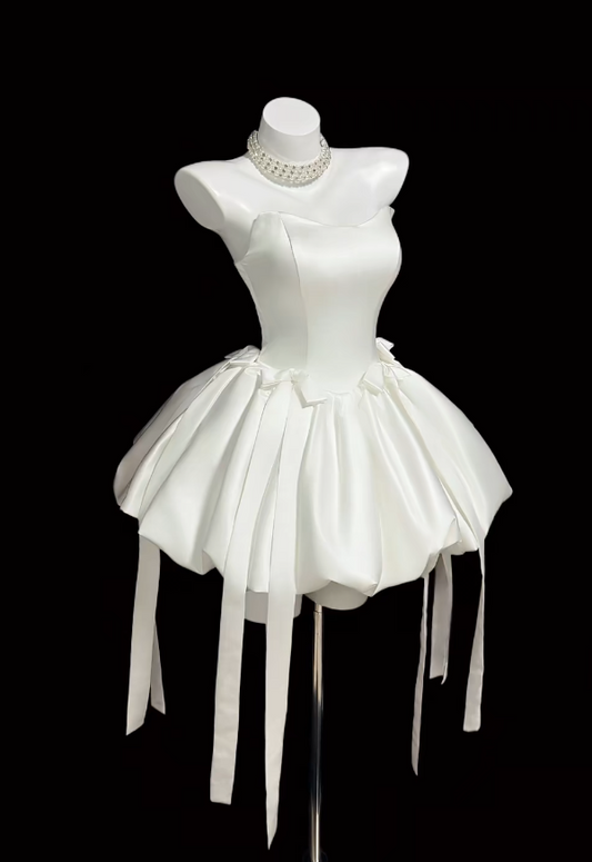 Wunderschönes dunkelolivgrünes herzförmiger Ausschnitt A-Linie Satin Tüll Kurzes Ballkleid Homecoming-Kleid ED02575