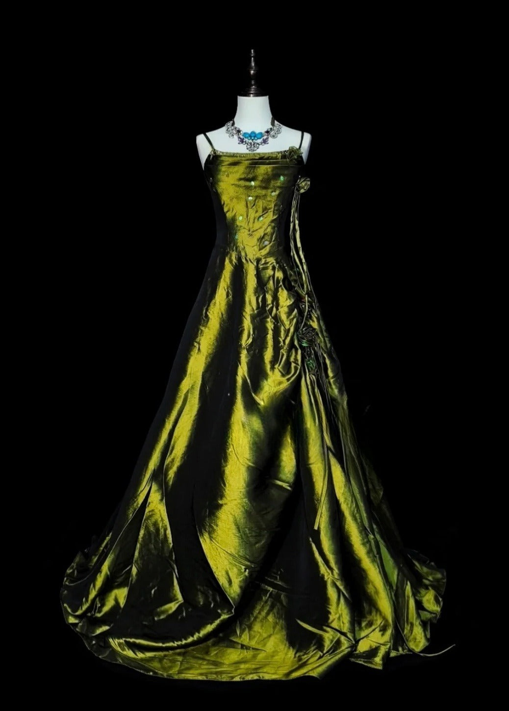 Chic Green Long Prom Dress Satin Spaghetti Straps A-Line Evening Dress Sleeveless Birthday Dress ED06634