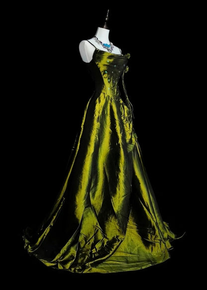 Wunderschönes dunkelolivgrünes herzförmiger Ausschnitt A-Linie Satin Tüll Kurzes Ballkleid Homecoming-Kleid ED02575