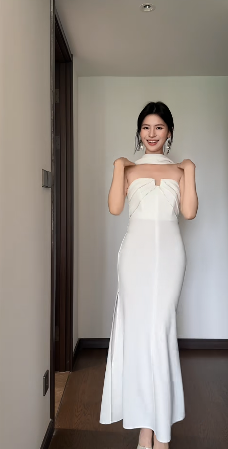 Fashion White Bridesmaid Dress Chiffon Strapless Sheath Evening Dress Sleeveless Wedding Guest Dress ED06647