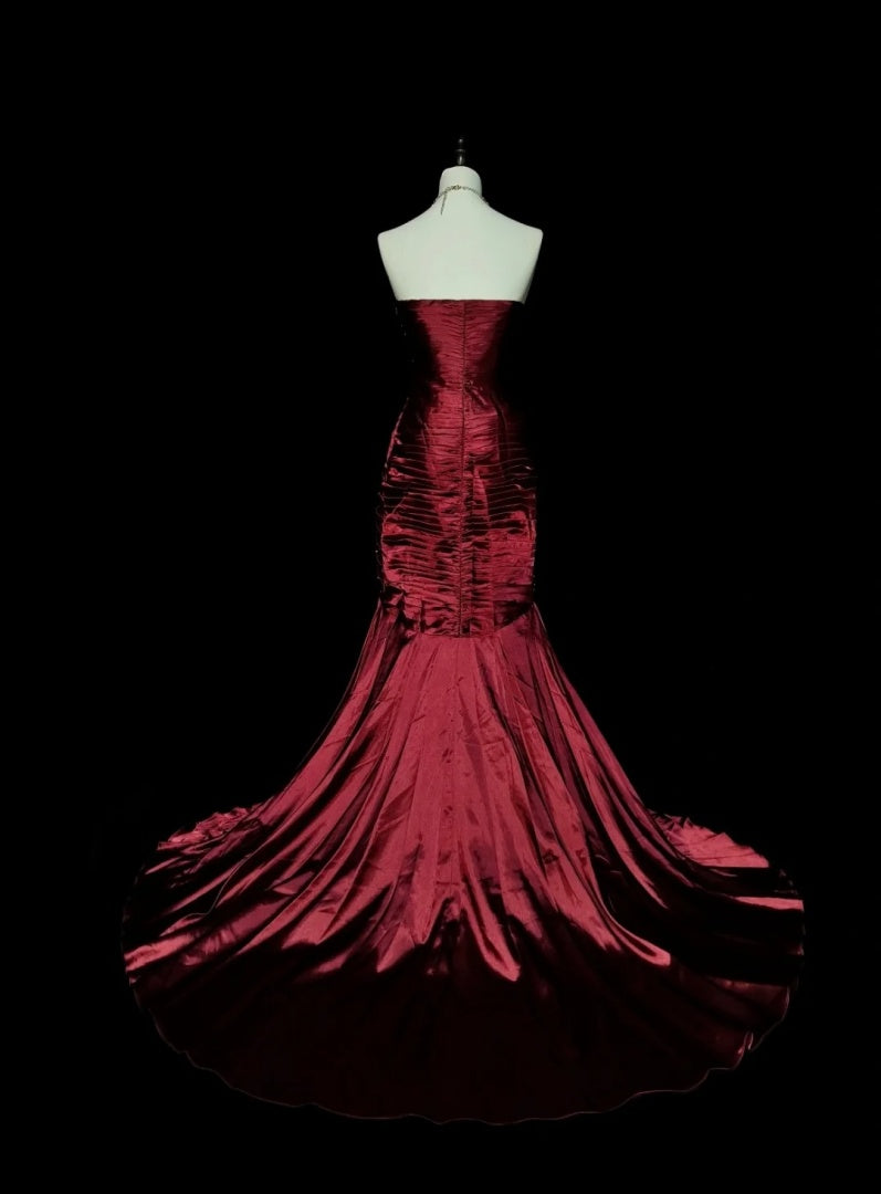 Vintage Strapless Burgundy Long Prom Dress Beaded Satin Sheath Evening Dress Sleeveless Birthday Dress ED06686