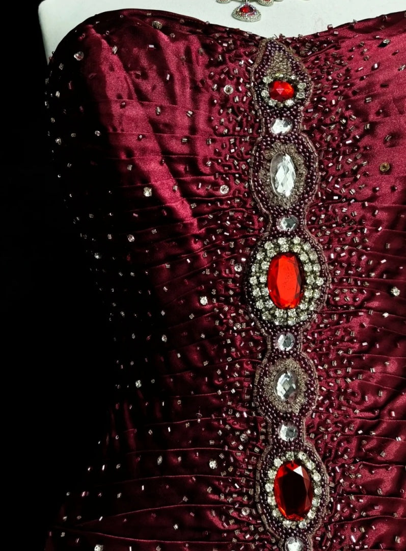 Vintage Strapless Burgundy Long Prom Dress Beaded Satin Sheath Evening Dress Sleeveless Birthday Dress ED06686