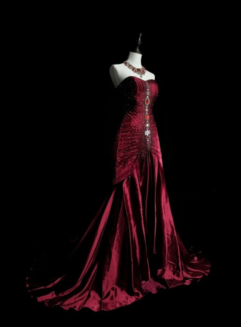 Vintage Strapless Burgundy Long Prom Dress Beaded Satin Sheath Evening Dress Sleeveless Birthday Dress ED06686