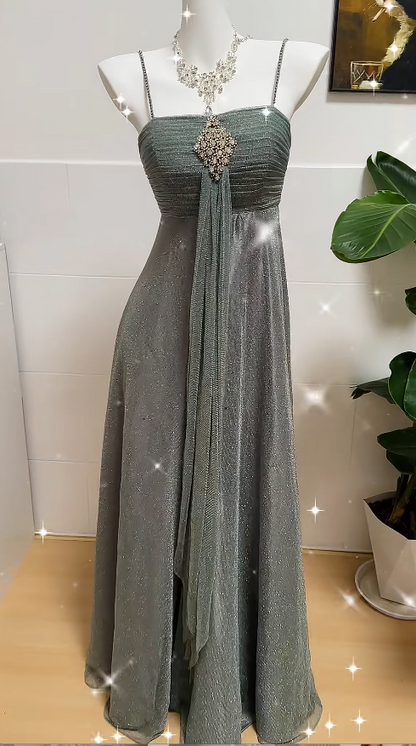 Wunderschönes dunkelolivgrünes herzförmiger Ausschnitt A-Linie Satin Tüll Kurzes Ballkleid Homecoming-Kleid ED02575