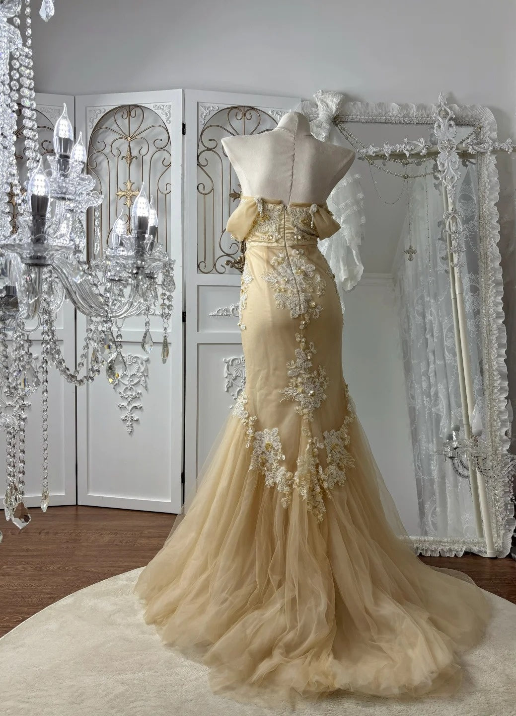 Classy Champagne Prom Dresses Off-shoulder Sheath Long Evening Dress Tulle Appliques Sleeveless Sweet 16 Dress ED06736