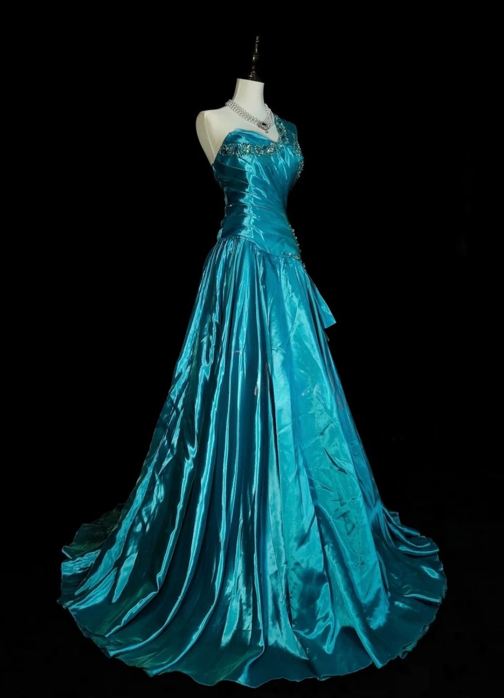 Classy Blue Prom Dresses One-shoulder Sheath Long Evening Dress Pleated Satin Sleeveless Formal Dress ED06738