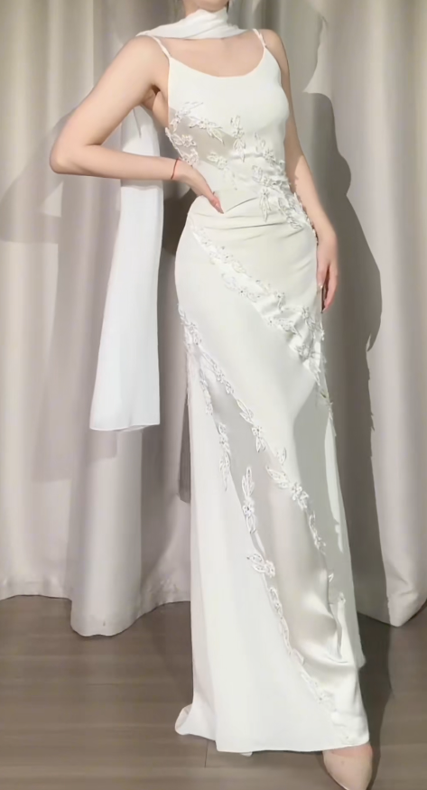 Chic White Prom Dress Straps Sheath Evening Dress Satin Sleeveless Birthday Dress ED06759