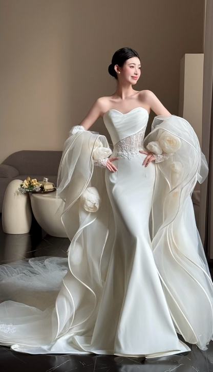 Elegant White Wedding Dress Sweetheart Satin Mermaid Bridal Gown Sleeveless Bridal Dress ED06815
