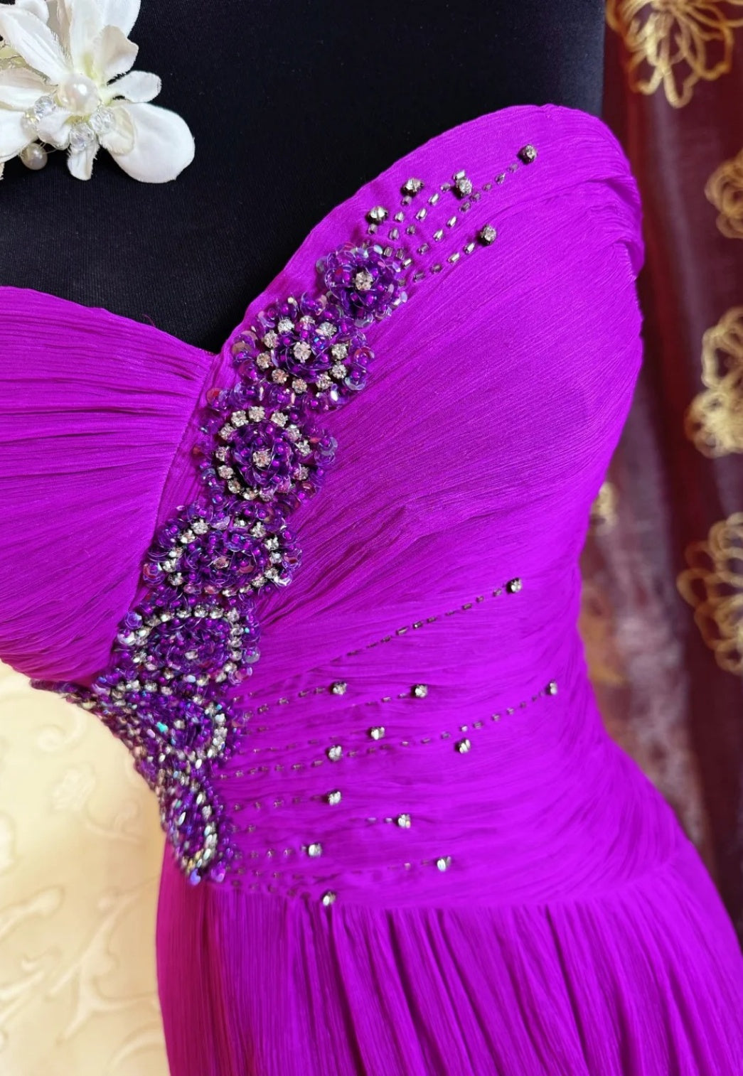 Wunderschönes dunkelolivgrünes herzförmiger Ausschnitt A-Linie Satin Tüll Kurzes Ballkleid Homecoming-Kleid ED02575