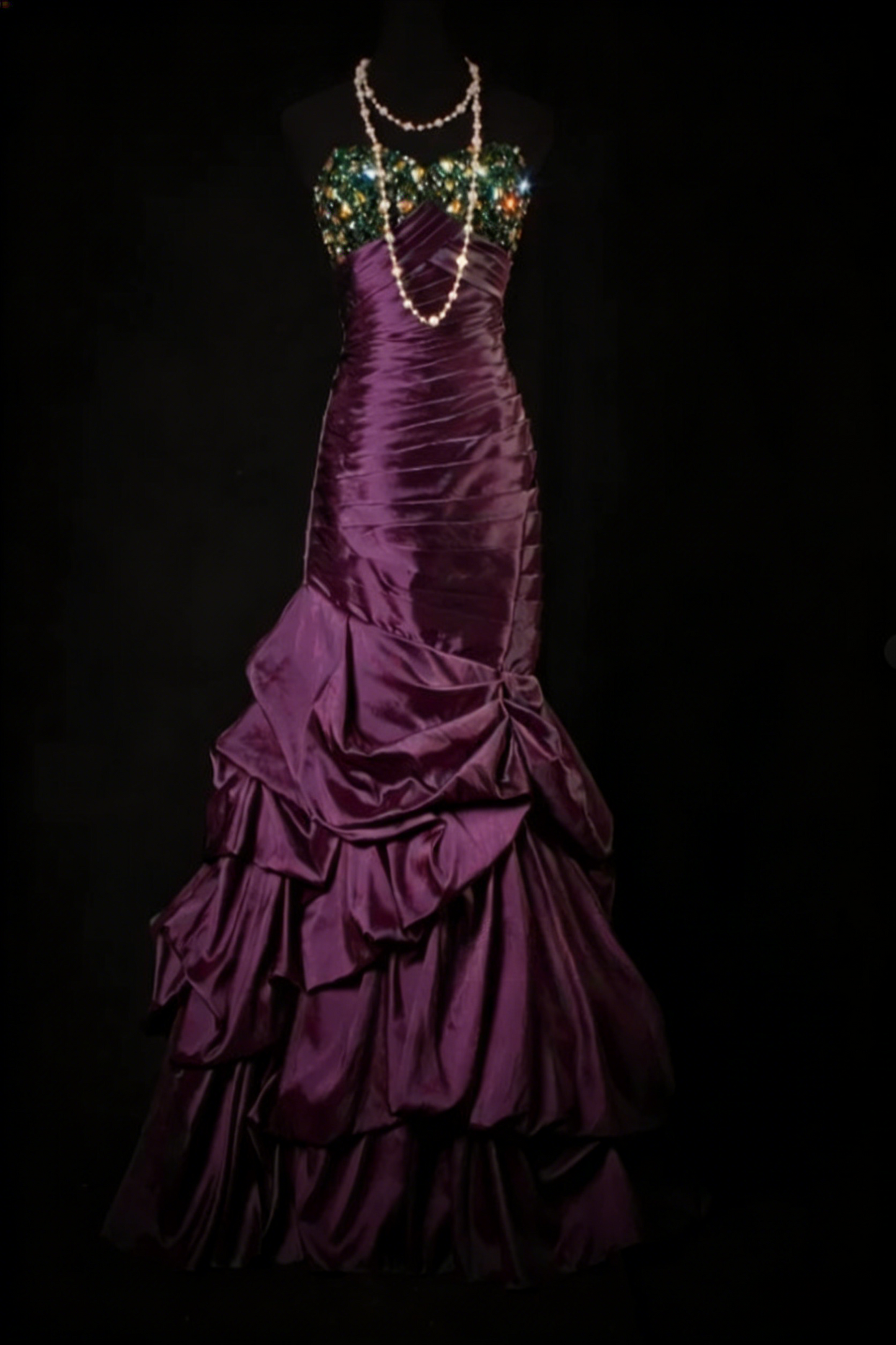 Wunderschönes dunkelolivgrünes herzförmiger Ausschnitt A-Linie Satin Tüll Kurzes Ballkleid Homecoming-Kleid ED02575