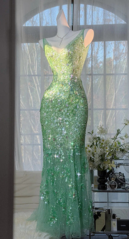 Chic Green Prom Dress V-neck Sequins Sheath Evening Dress Backless Birthday Dress ED06911