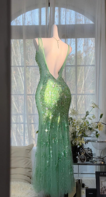 Chic Green Prom Dress V-neck Sequins Sheath Evening Dress Backless Birthday Dress ED06911