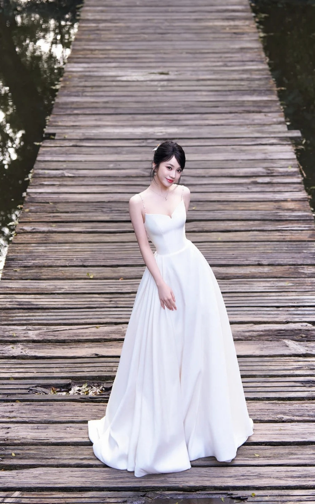 Timeless White Wedding Dress Satin Spaghetti Straps A-Line Bridal Gown Sleeveless Bridal Dresss ED06936