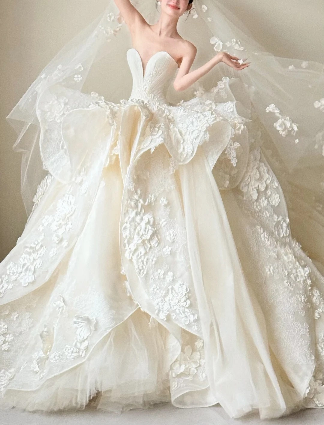 Timeless White Wedding Dress Tulle Sweetheart A-Line Bridal Gown Sleeveless Bridal Dresss ED06938