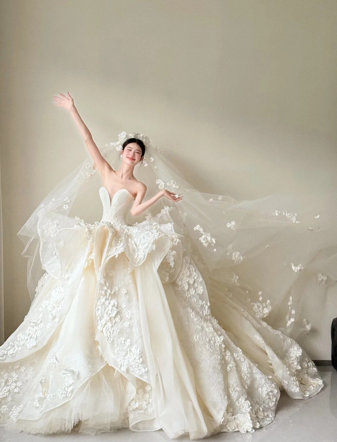 Timeless White Wedding Dress Tulle Sweetheart A-Line Bridal Gown Sleeveless Bridal Dresss ED06938