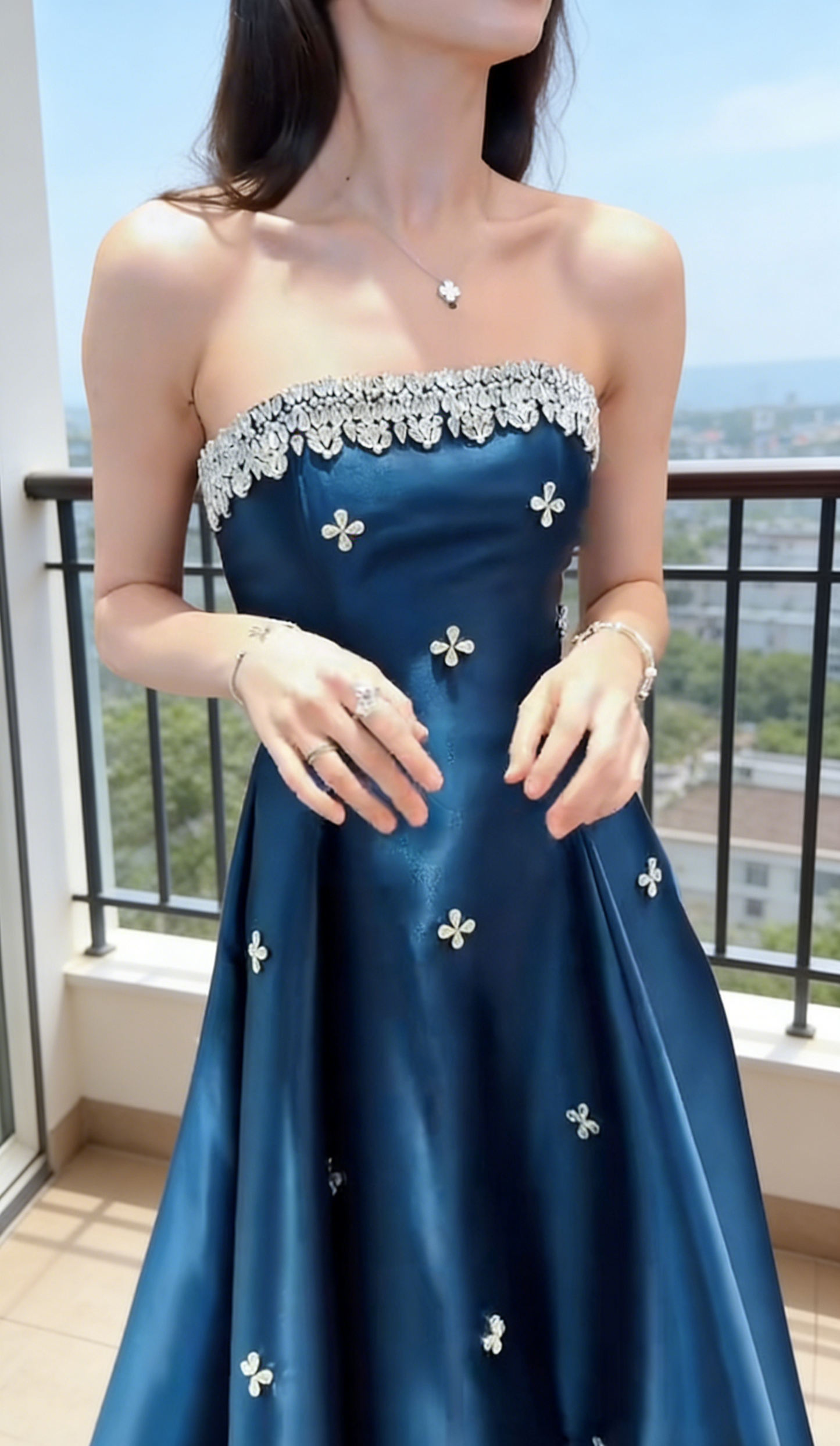 Wunderschönes dunkelolivgrünes herzförmiger Ausschnitt A-Linie Satin Tüll Kurzes Ballkleid Homecoming-Kleid ED02575