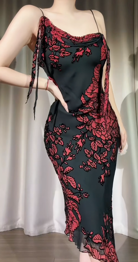 Chic Black Prom Dress Chiffon Spaghetti Straps Sheath Evening Dress ED06960