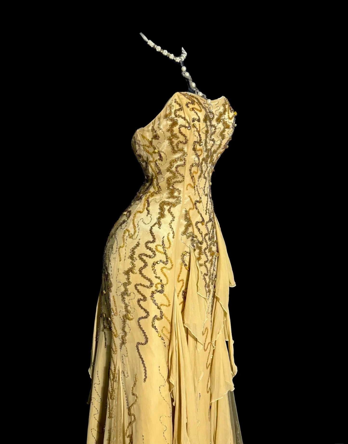 Chic Gold Prom Dress Chiffon Sequins Sheath Evening Dress Strapless Birthday Dress ED07000