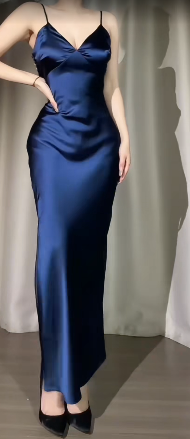 Robe de bal bleu marine chic en satin à fines bretelles, robe de soirée fourreau, robe de cérémonie ED07006