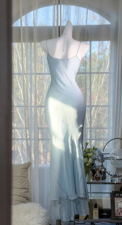 Robe de bal bleu pâle à fines bretelles, en mousseline de soie ornée de perles, coupe fourreau, référence ED07007