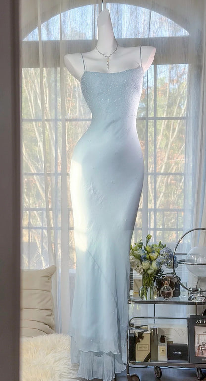 Robe de bal bleu pâle à fines bretelles, en mousseline de soie ornée de perles, coupe fourreau, référence ED07007