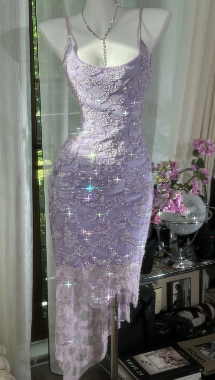 Elegantes lila Ballkleid mit Spaghettiträgern, ärmelloses Tüll-Etui-Abendkleid, auch als Geburtstagskleid geeignet (ED07050)