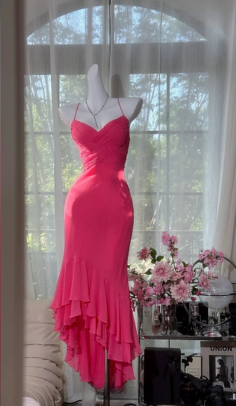 Wunderschönes pinkfarbenes Chiffon-Etuikleid mit Spaghettiträgern für den Abschlussball ED07055