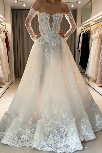 Robe de mariée blanche modeste, bustier, coupe trapèze, tulle appliqué, référence ED07140